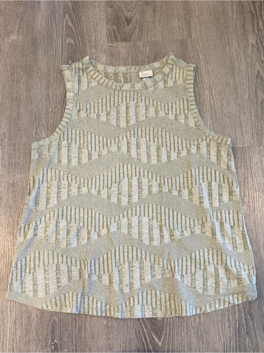 A New Day Women’s Light Green Sleeveless Top Size Large